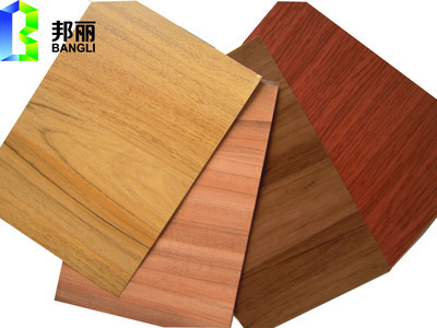 內(nèi)外墻防火鋁塑板 不易變形與脫色的優(yōu)質(zhì)建筑裝飾材料